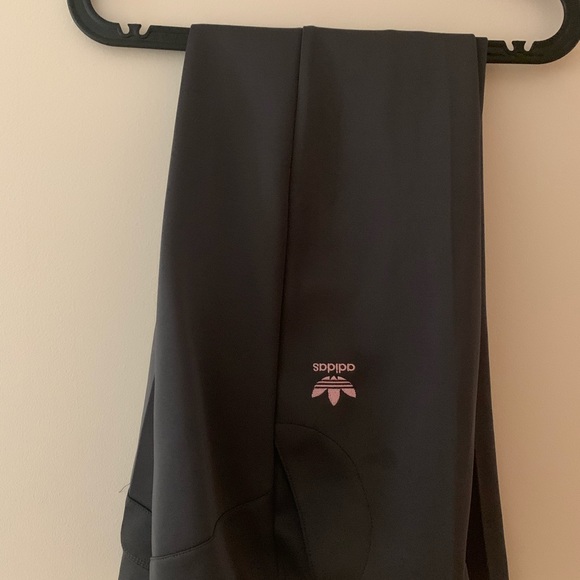 Adidas jogging set - Picture 2 of 5